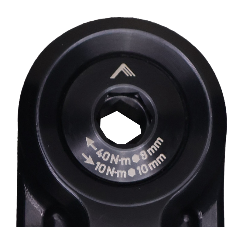 Self-extracting crank hardware